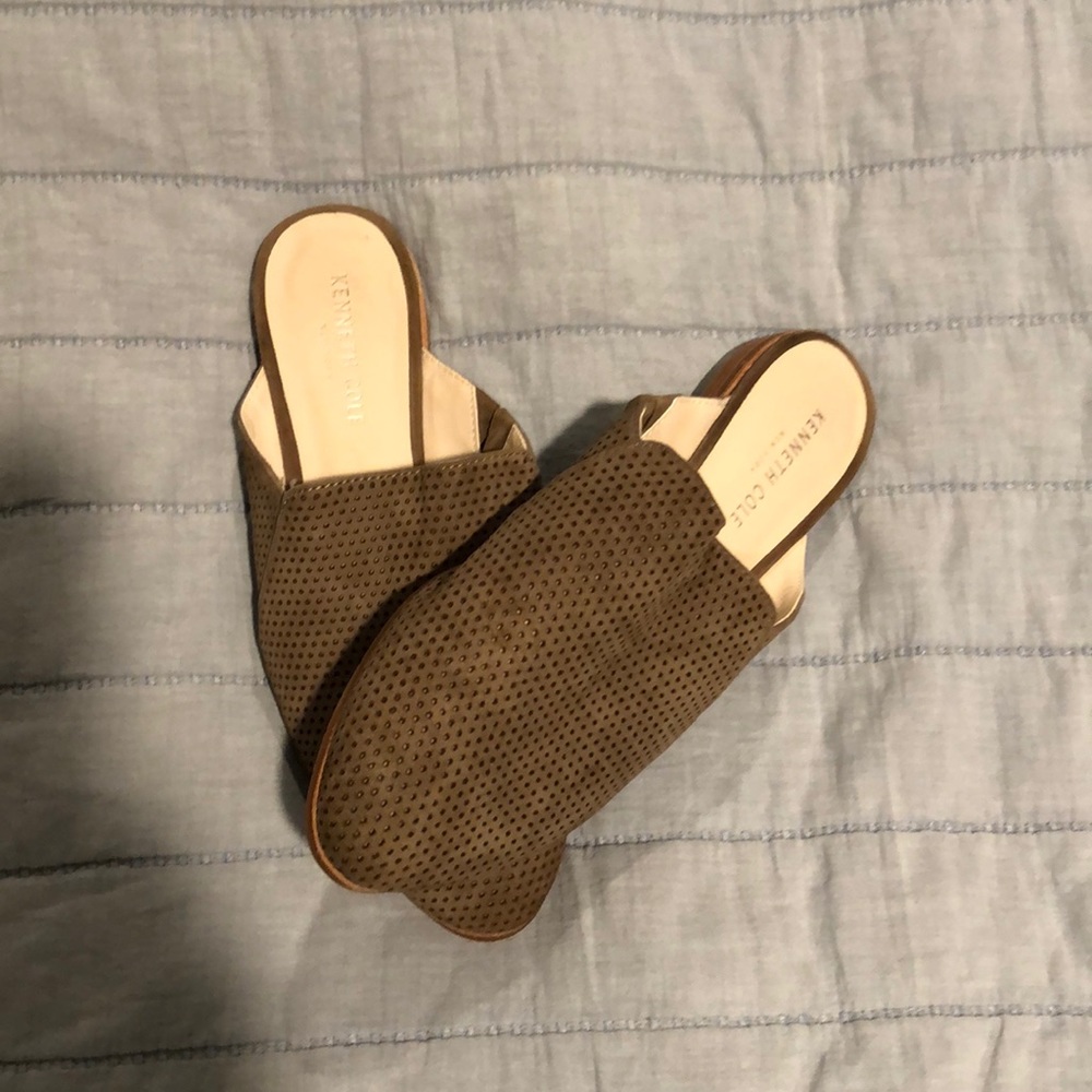 Kenneth Cole shoe
